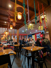 La Bajada Street Food - Ciudad Lineal - Restaurante Peruano