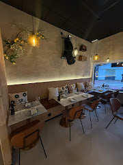 Pizzería FIOR DI LATTE/ Restaurante italiano