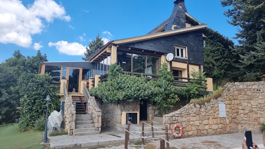 Casona de Navalmedio