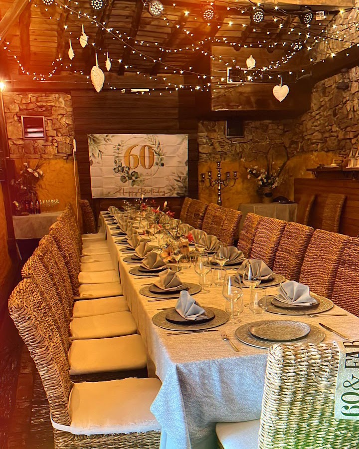 El Patio de los Olivos - Restaurante Carnes a las Brasas y Arroces en el Molar