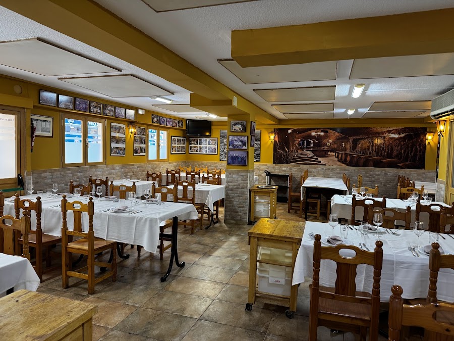 Mesón del Jamón Los Picos