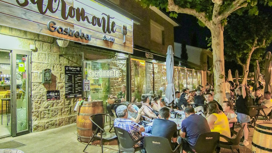 SACROMONTE GASTROBAR